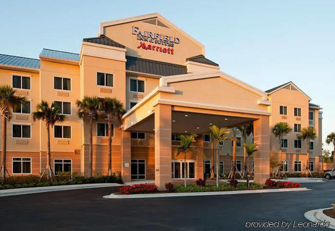 Fairfield Inn And Suites By Marriott Naples Golden Gate Exterior foto