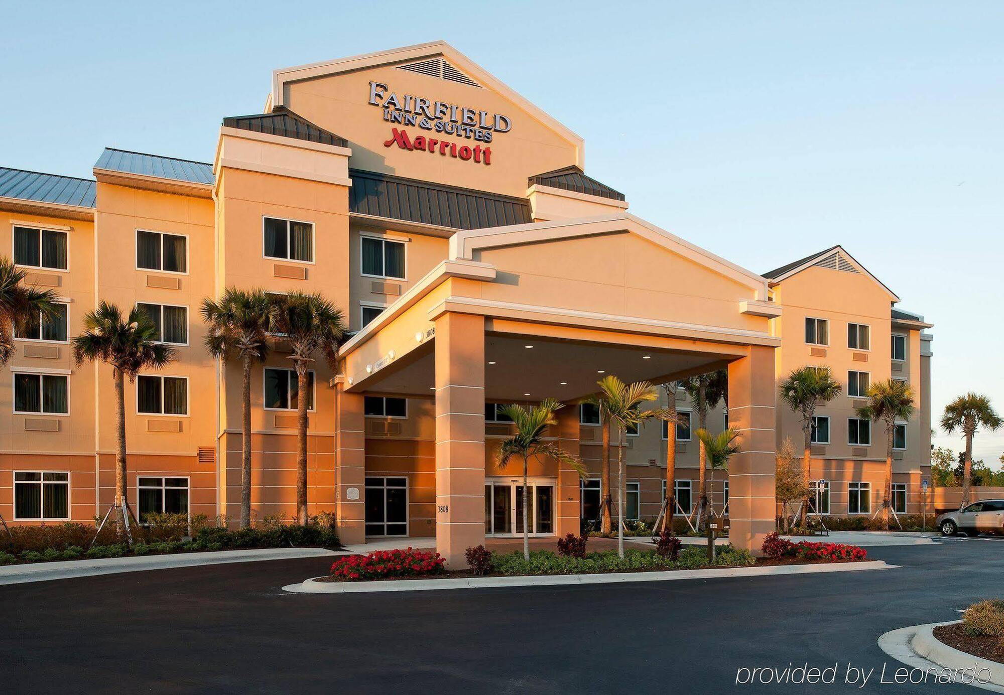 Fairfield Inn And Suites By Marriott Naples Golden Gate Exterior foto